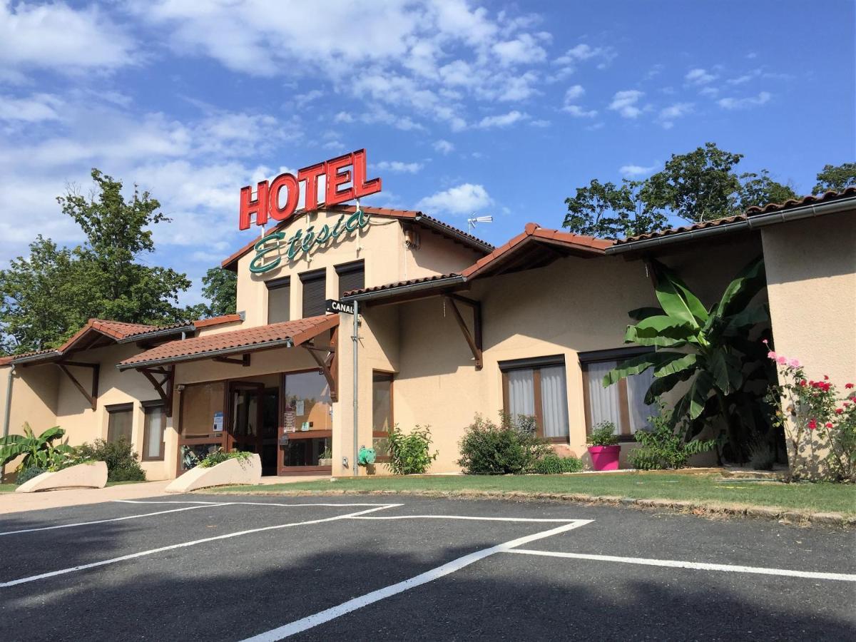 Etesia Hotel Feurs Kültér fotó